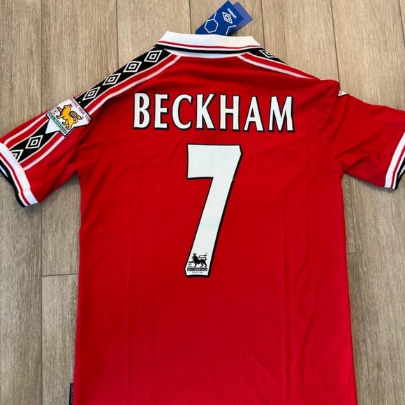 Manchester United Jersey Retro Beckham - Picture 2 of 8